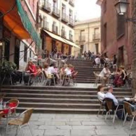 Apartamento Vip III En Madrid Centro Lägenhet Exteriör bild
