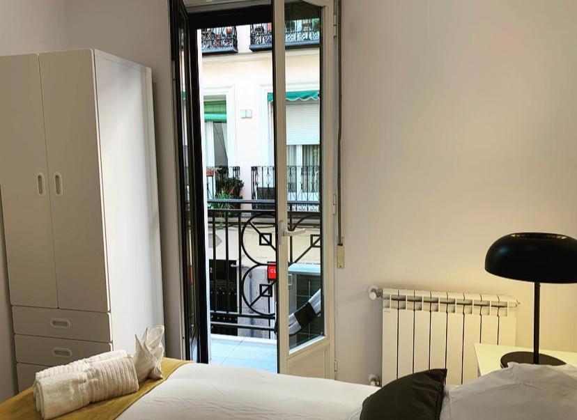 Apartamento Vip III En Madrid Centro Lägenhet Exteriör bild
