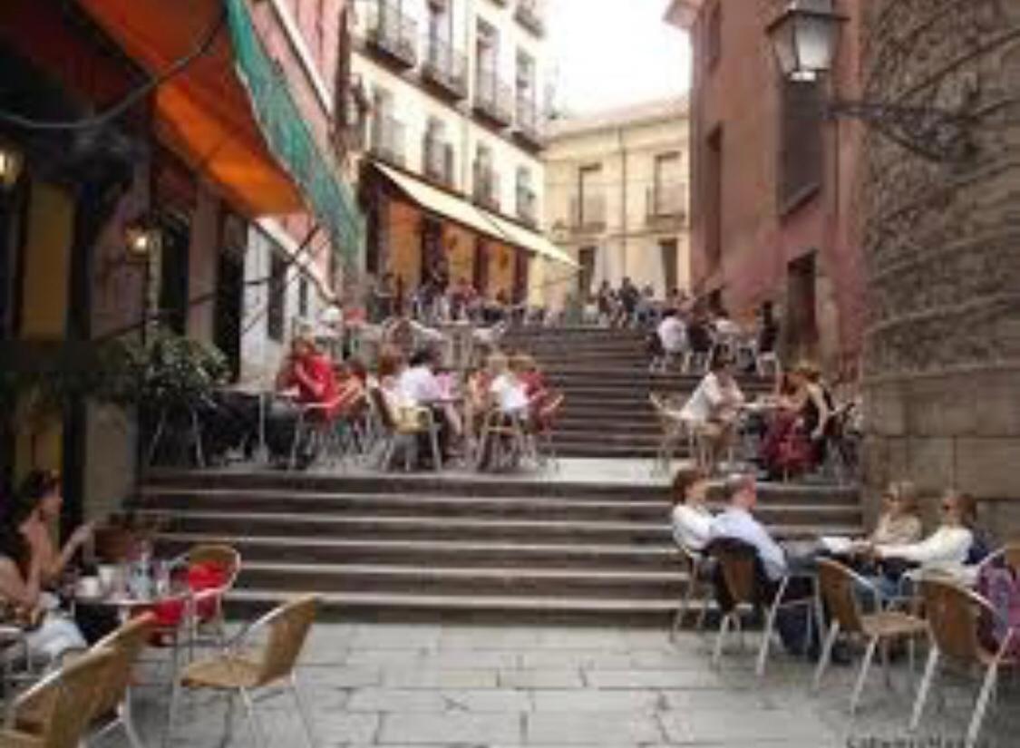 Apartamento Vip III En Madrid Centro Lägenhet Exteriör bild